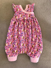Load image into Gallery viewer, Bloomin&#39; Britches PDF Sewing Pattern (preemie-12y)
