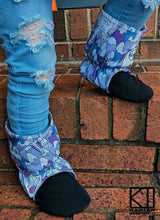 Load image into Gallery viewer, Berry Booties PDF pattern Infant and Youth
