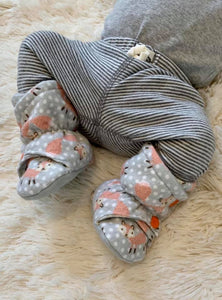 Berry Booties PDF pattern Infant and Youth